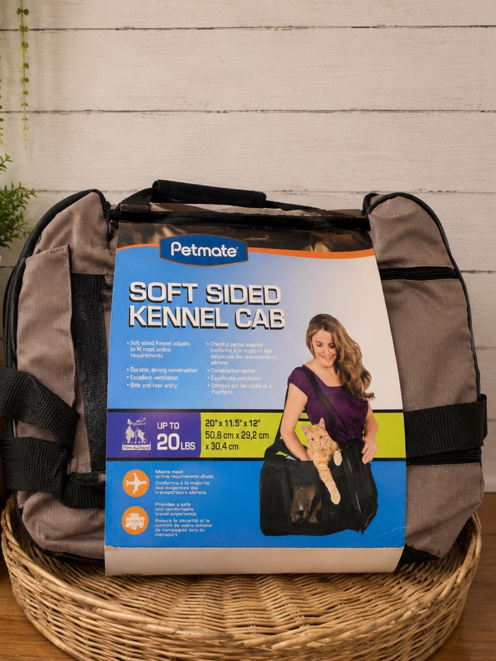 Petmate Soft-Sided Kennel Cab Pet Carrier New in Box -  up to 20lbs